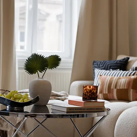 Designer Loft By Opera House, Cozy Artsy Hideout Apartman *