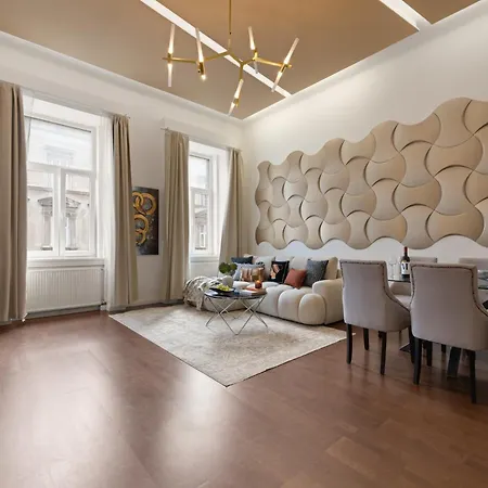Apartman Designer Loft By Opera House, Cozy Artsy Hideout *