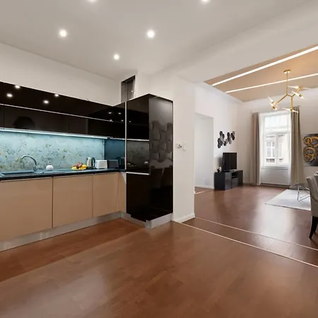 Apartman Designer Loft By Opera House, Cozy Artsy Hideout *