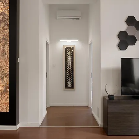 Designer Loft By Opera House, Cozy Artsy Hideout * Budapest